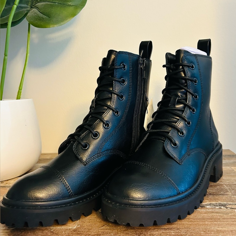Black Leather Lace Up Women’s Boots